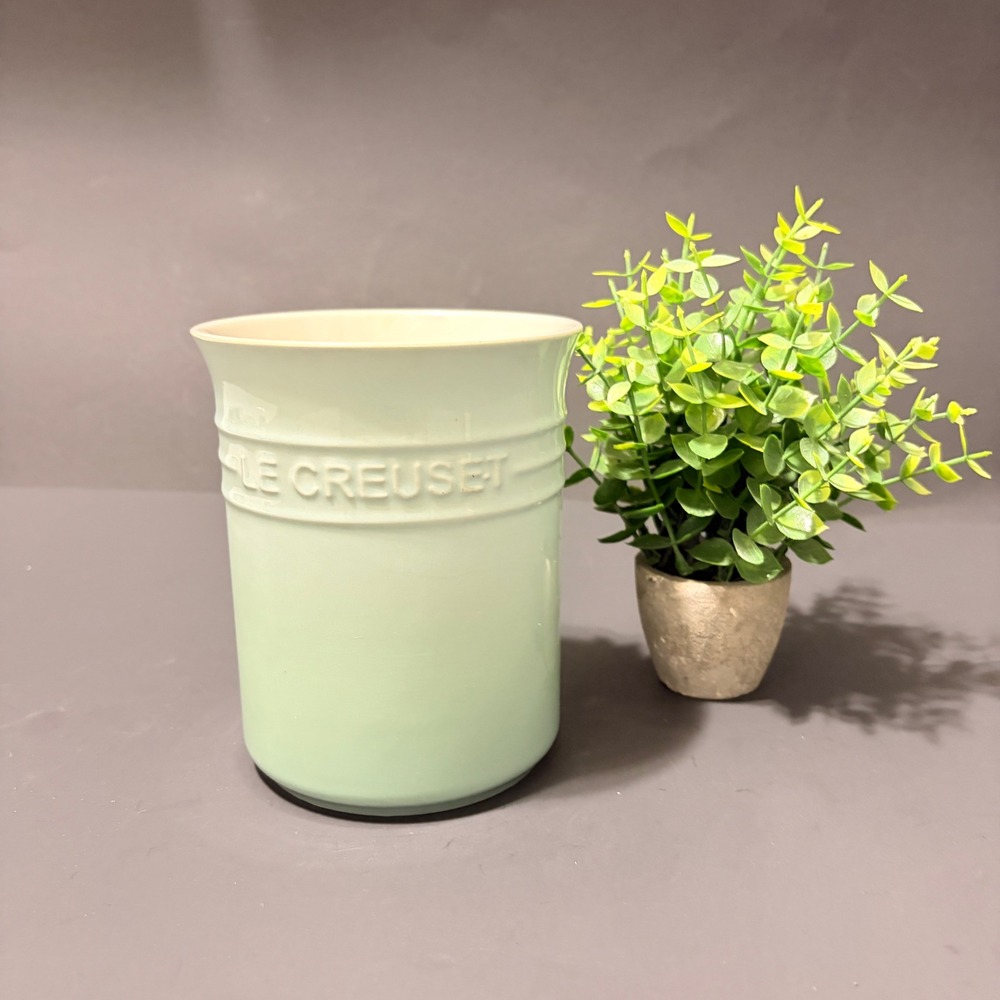 Le Creuset Stoneware Utensil Crock Sage Light Green Mint Hombre 1.1L 1.125 QT